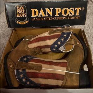 Children’s Size 3 AUTHENTIC Dan Post boots
WORN ONCE